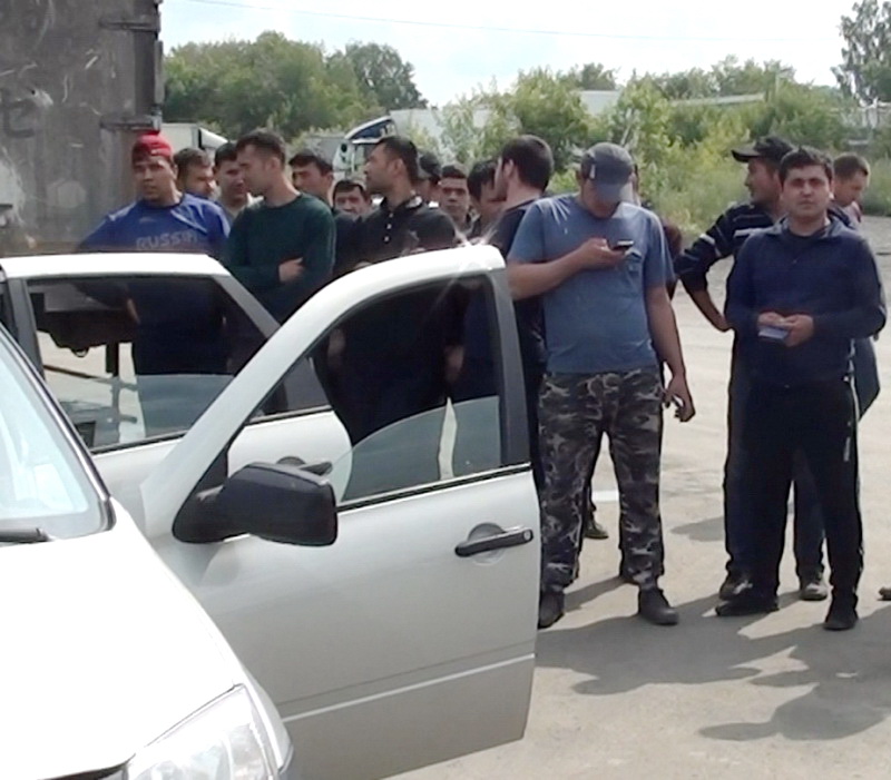 В Кемеровской области полицейские задержали четырех иностранцев-нарушителей