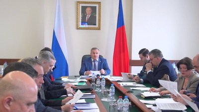 на еженедельном селекторе с муниципалитетами с информацией по нанесению дорожной разметки