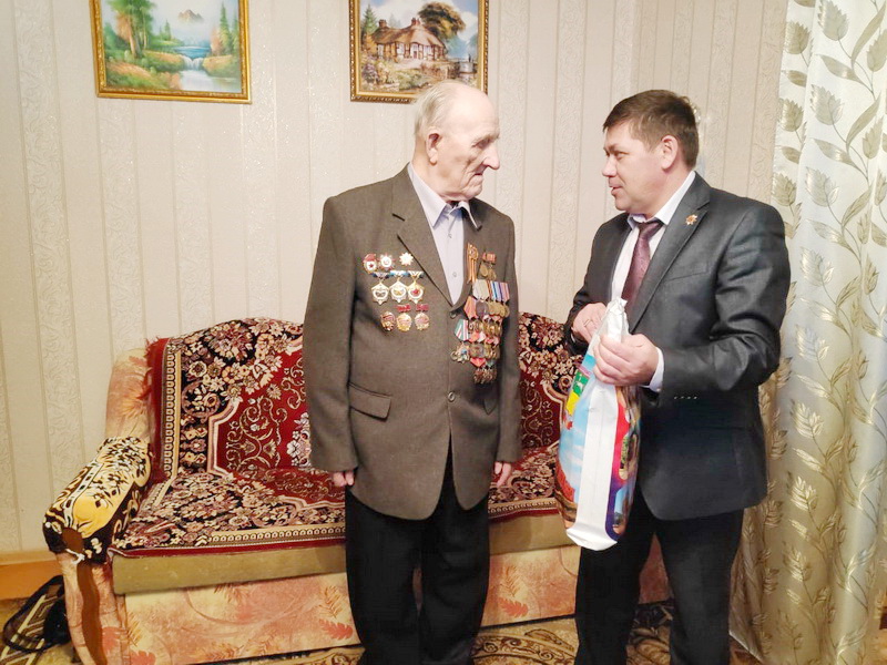 Акция «Поделись теплом своей души» набирает обороты по Кузбассу