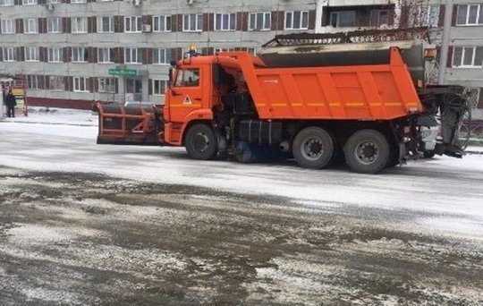 Недопустимо, чтобы дороги и дворы были засыпаны снегом. 