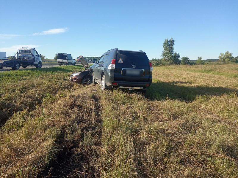 В Белове полицейские устанавливают обстоятельства ДТП 