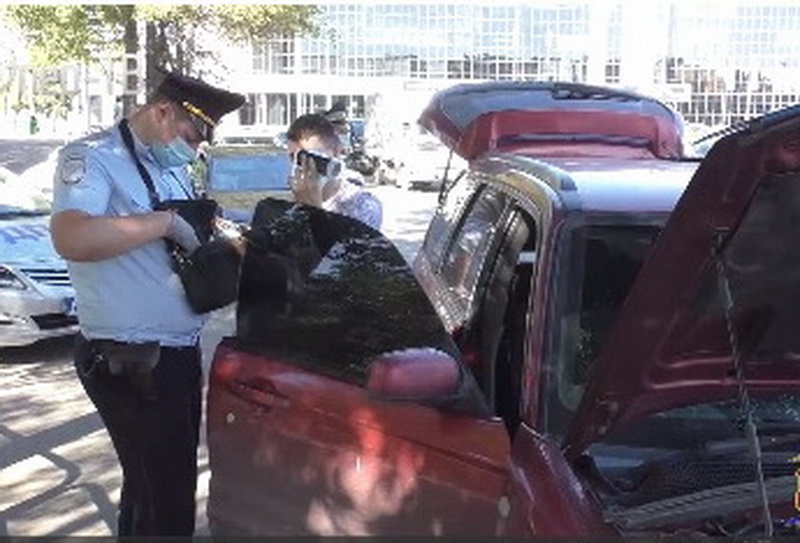 В Кузбассе инспекторы ГИБДД привлекли к ответственности почти 9 000 водителей тонированных автомобилей