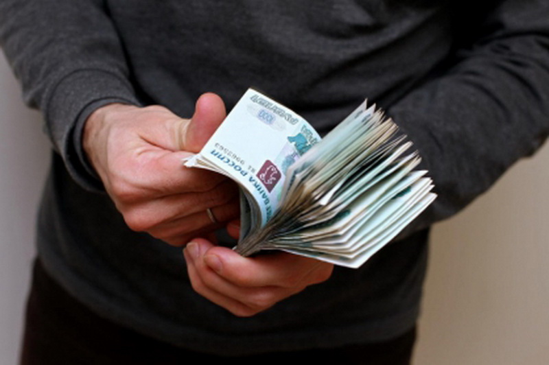 В Киселевске предприниматель стала жертвой мошенника, похитившего у нее 200 000 рублей под предлогом продажи оборудования