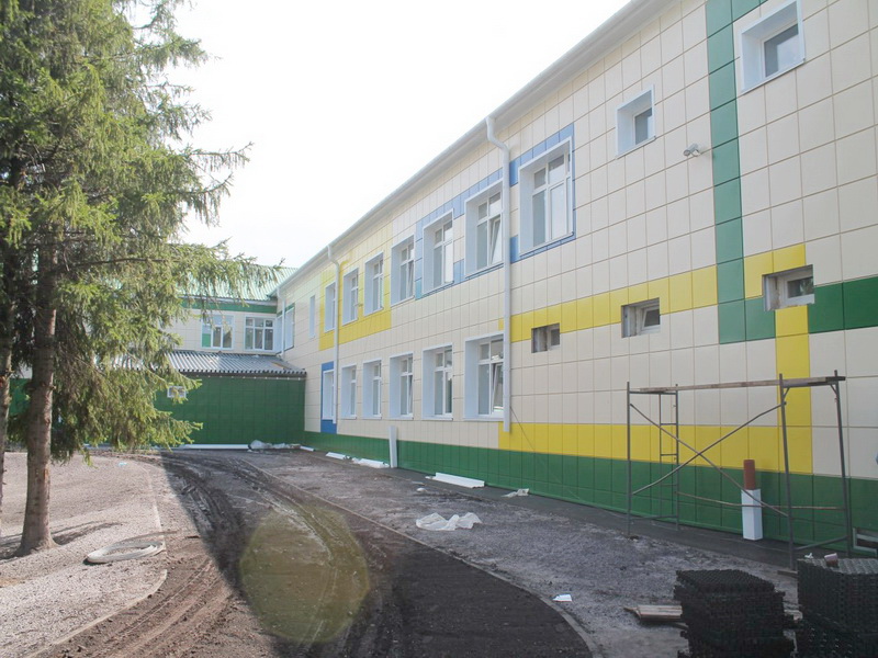 Новосафоновскую школу отремонтируют на пять месяцев раньше