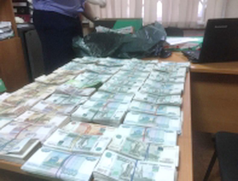 В Мысках бывший директор муниципального предприятия обвиняется в растрате бюджетных денег