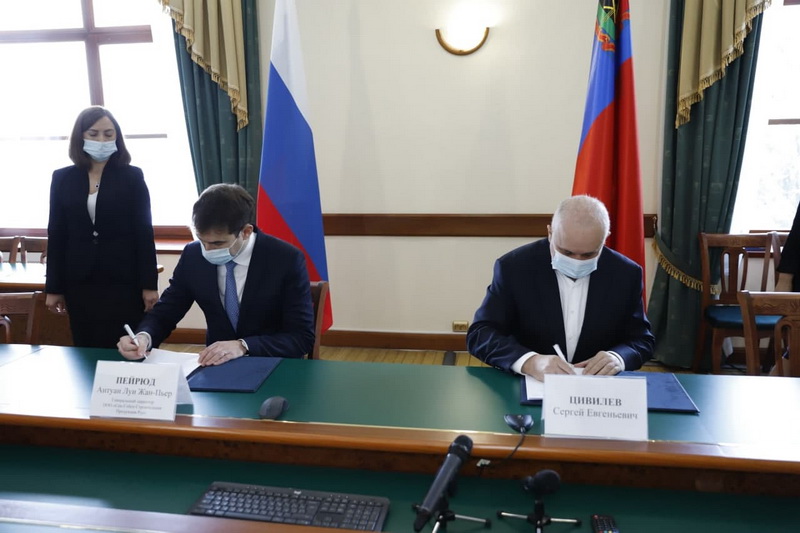 Сергей Цивилев подписал соглашение по строительству нового завода в Кузбассе