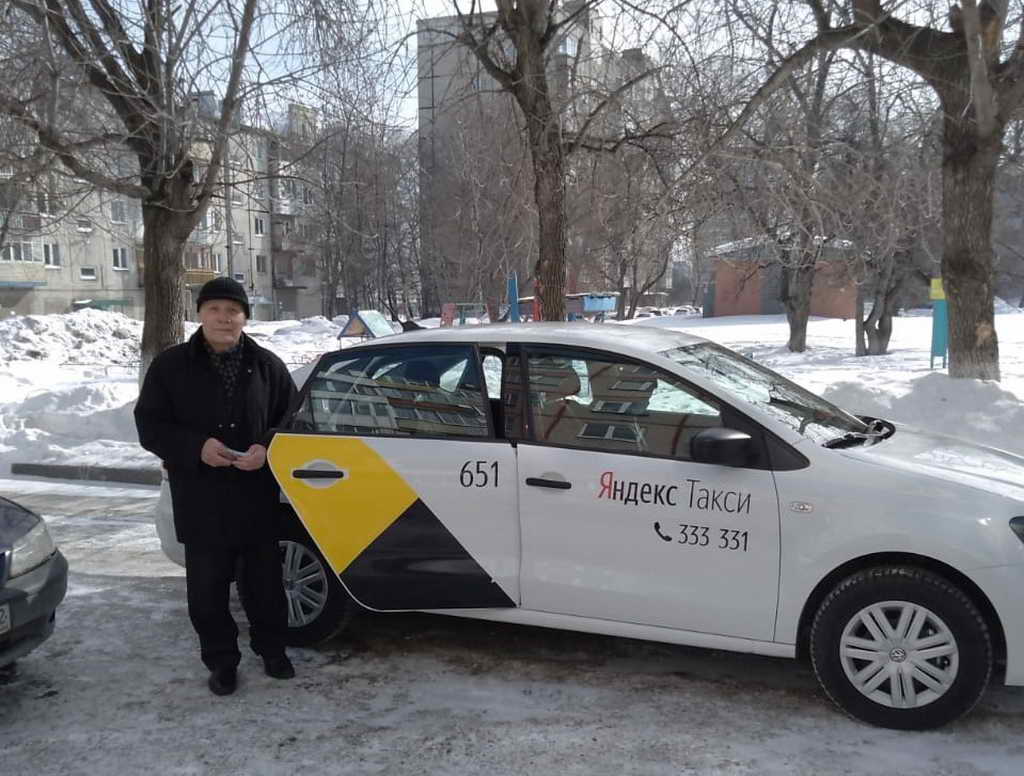 Более двух тысяч кузбасских ветеранов весь юбилейный год смогут бесплатно ездить на «Яндекс.Такси»