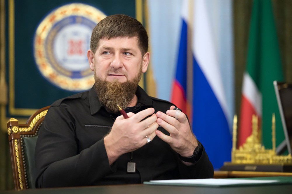 Чеченский спецназ против украинской армии: «войдет как нож в масло»