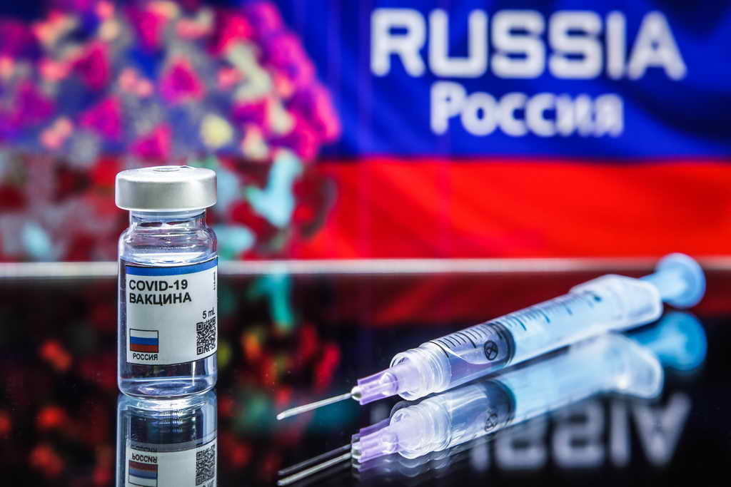 В Кузбасс поступит вакцина для подростков «Спутник М»
