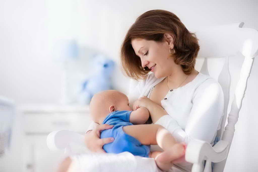 Медики расскажут кузбассовцам о вакцинации при беременности и грудном вскармливании