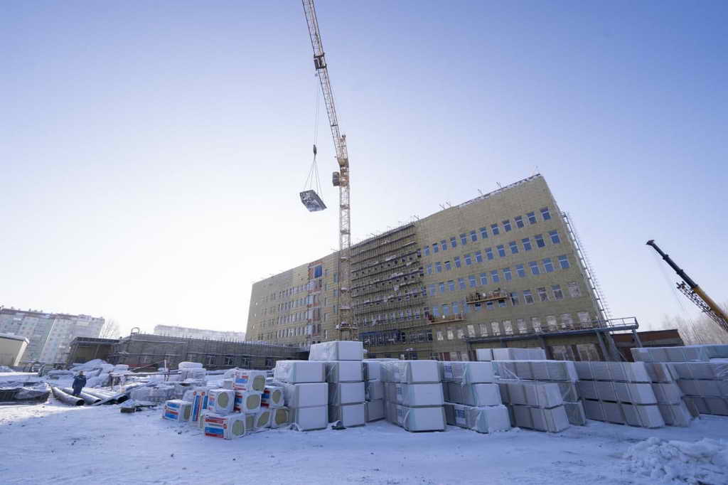 Многопрофильная больница в Междуреченске построена почти на 50%
