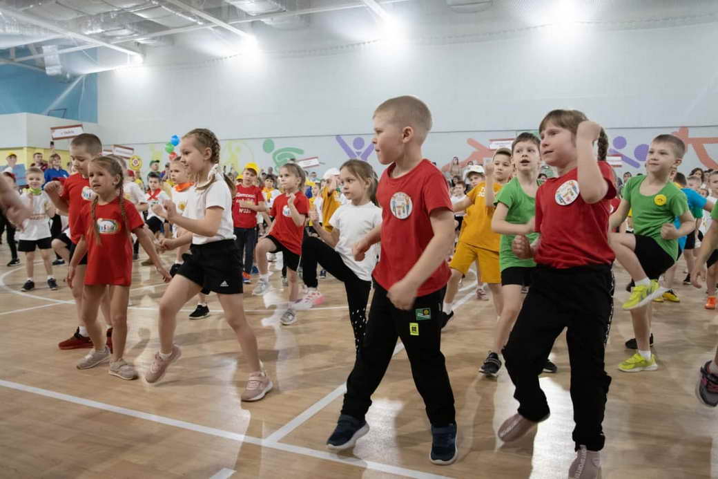 В Кемерове прошел фестиваль «Малыши Кузбасса шагают в ГТО» среди дошкольников региона