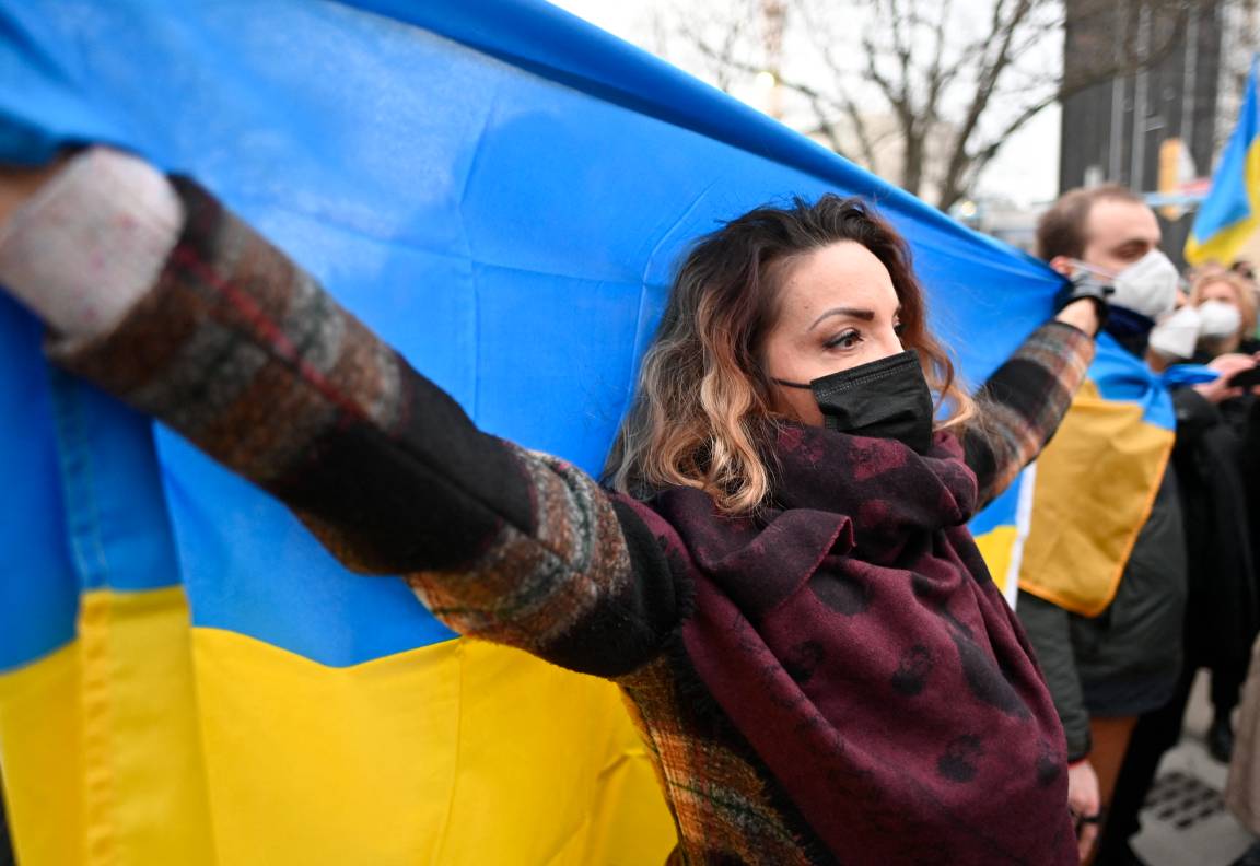 Бывший премьер Украины раскрыл план Запада против русскоязычных граждан