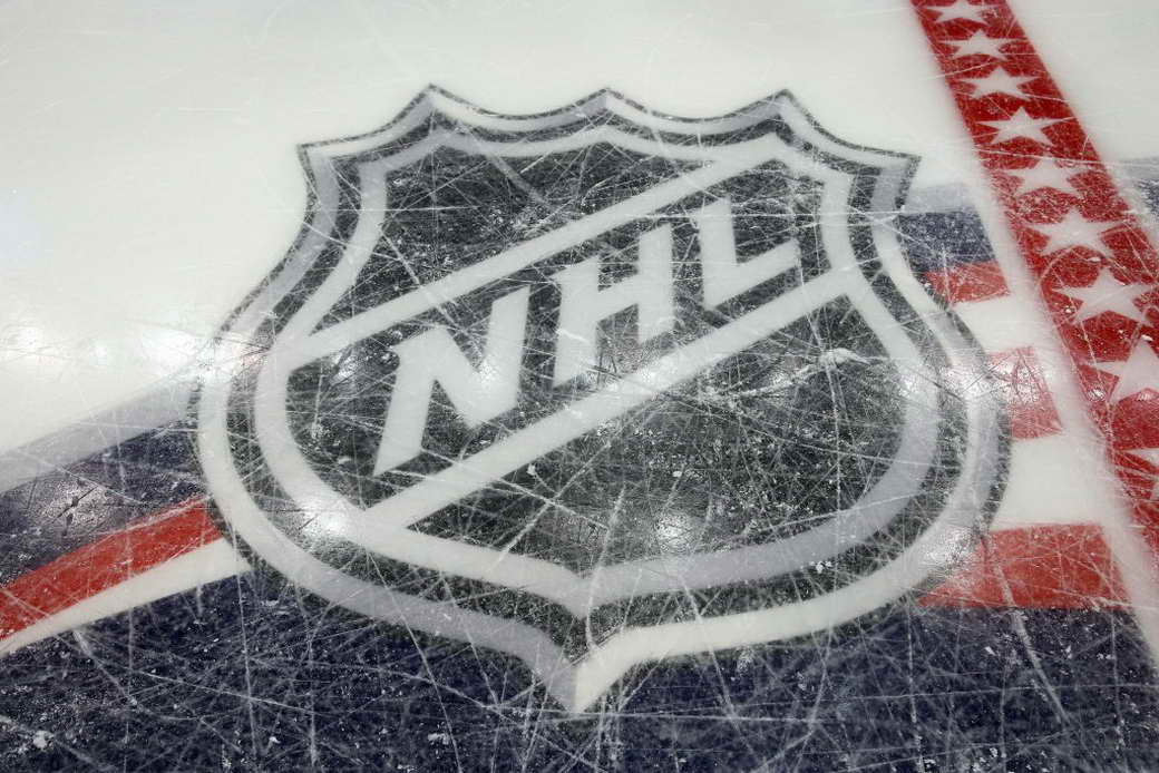 НХЛ приостановила отношения с российскими деловыми партнерами
