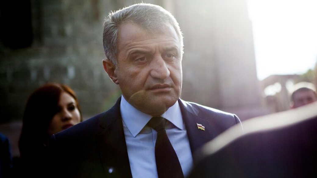 Бибилов назначил референдум по вопросу присоединения Южной Осетии к России