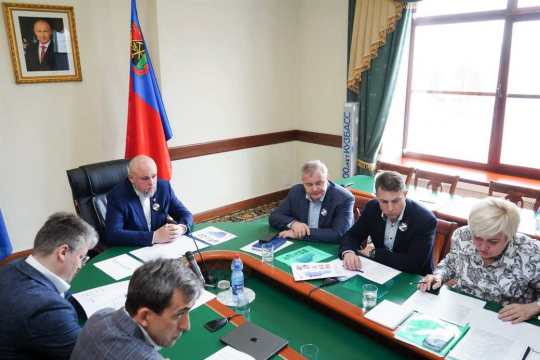 Развитие среднего профессионального образования обсудили в КуZбассе Развитие среднего профессионального образования обсудили в КуZбассе