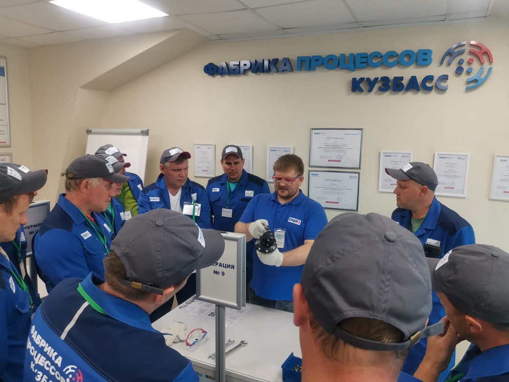 Федеральные эксперты высоко оценили работу «Фабрики процессов» в КуZбассе