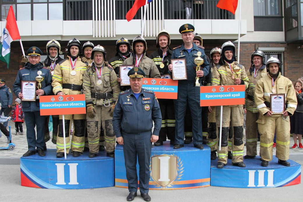 Кузбасские пожарные самые быстрые и выносливые в Сибири