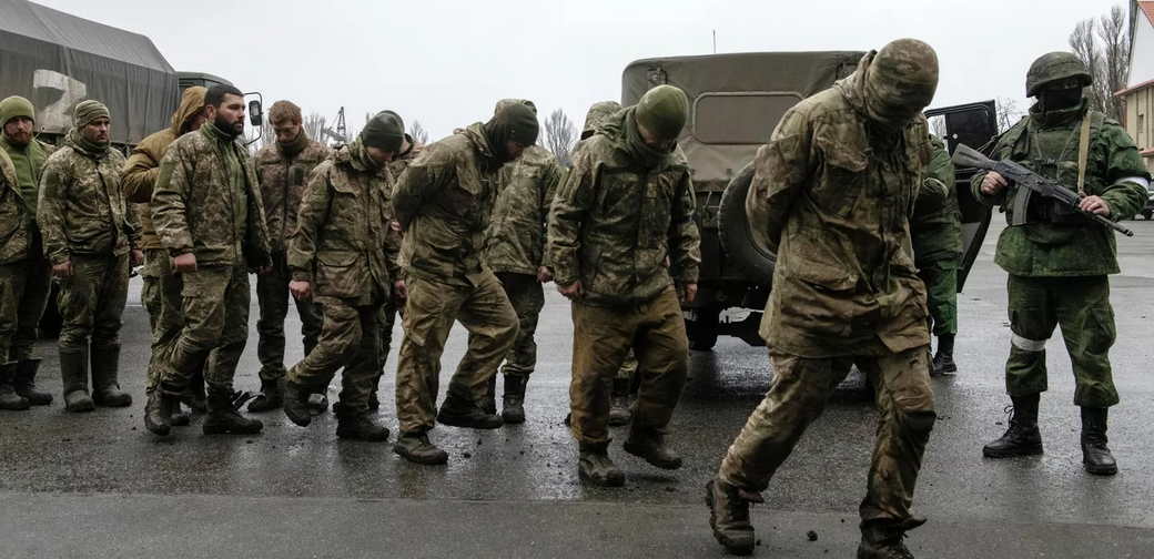 В Херсонской области украинским военным приказали сдать оружие