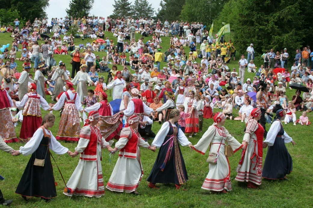 Самый массовый хоровод в национальных костюмах России пройдет в КуZбассе