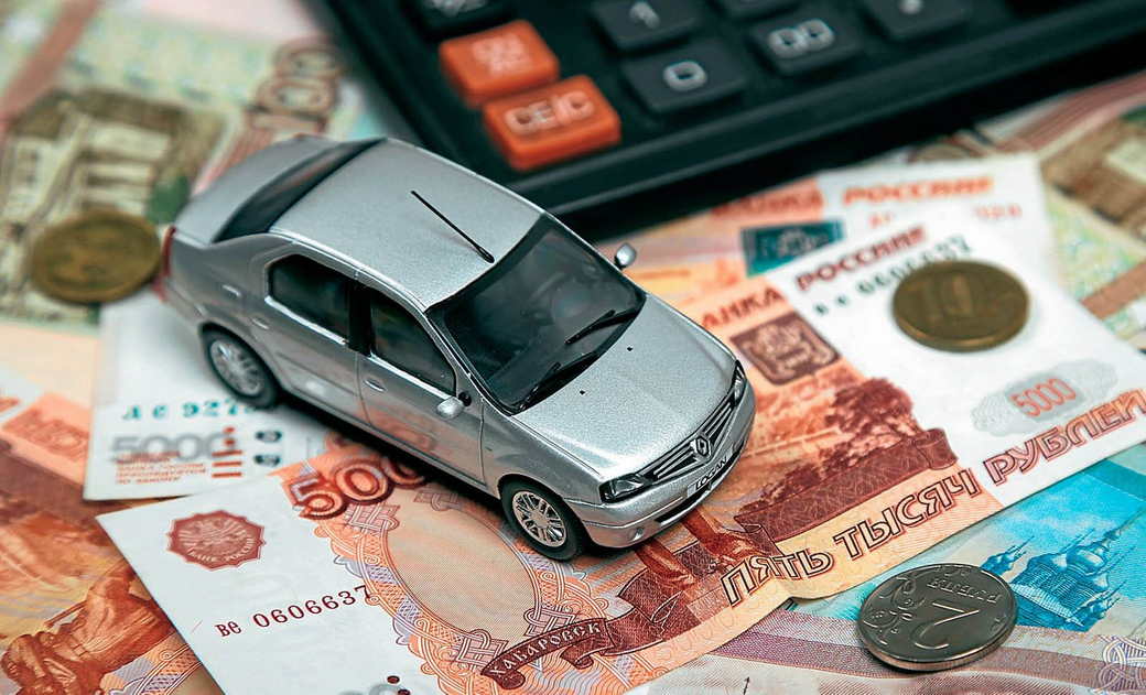 Милонов взялся за автомобилистов — обещает отменить транспортный налог