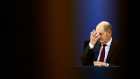 Шольц заявил о желании продолжить переговоры с Путиным