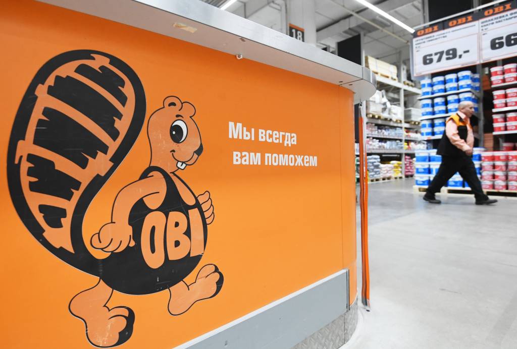 OBI закрыла сделку по продаже российского бизнеса за 1 евро