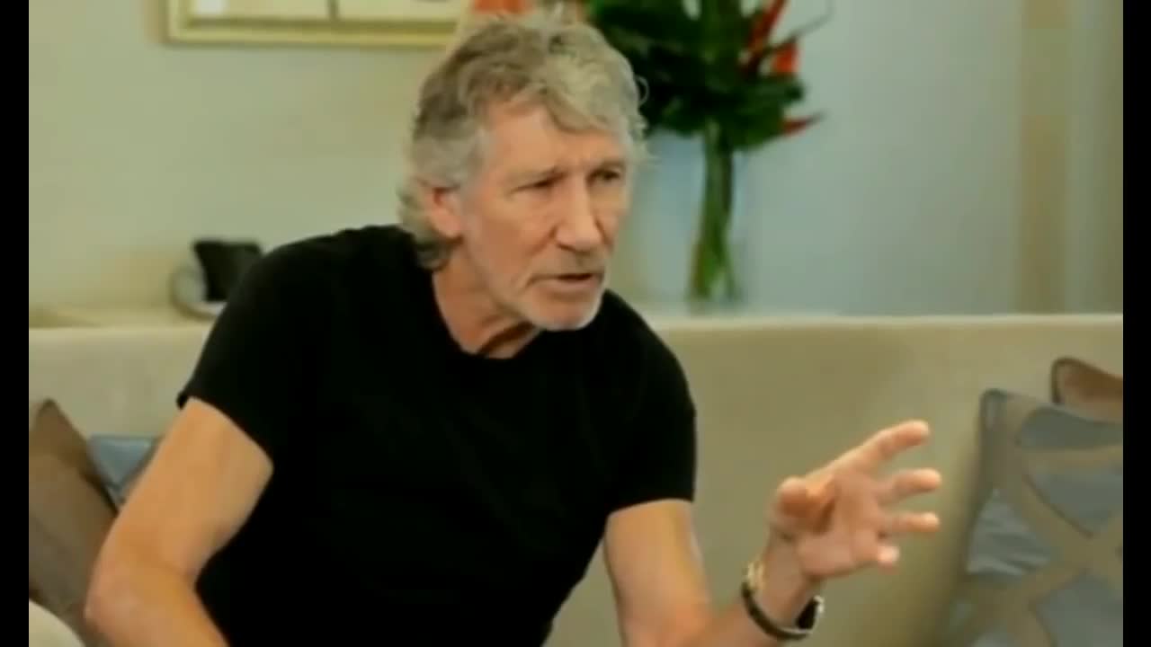 Как основатель Pink Floyd вызвал переполох, защитив Россию