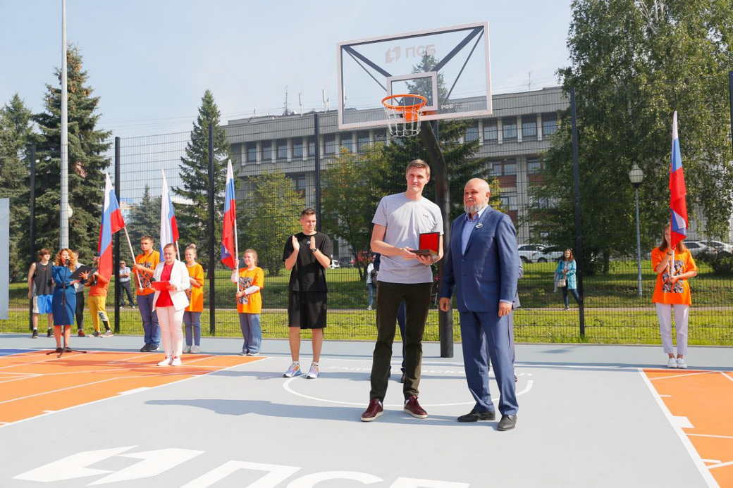 В Новокузнецке открылся Центр уличного баскетбола