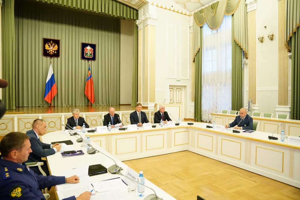 Секретарь Совета Безопасности России Николай Патрушев провел выездное совещание в КуZбассе