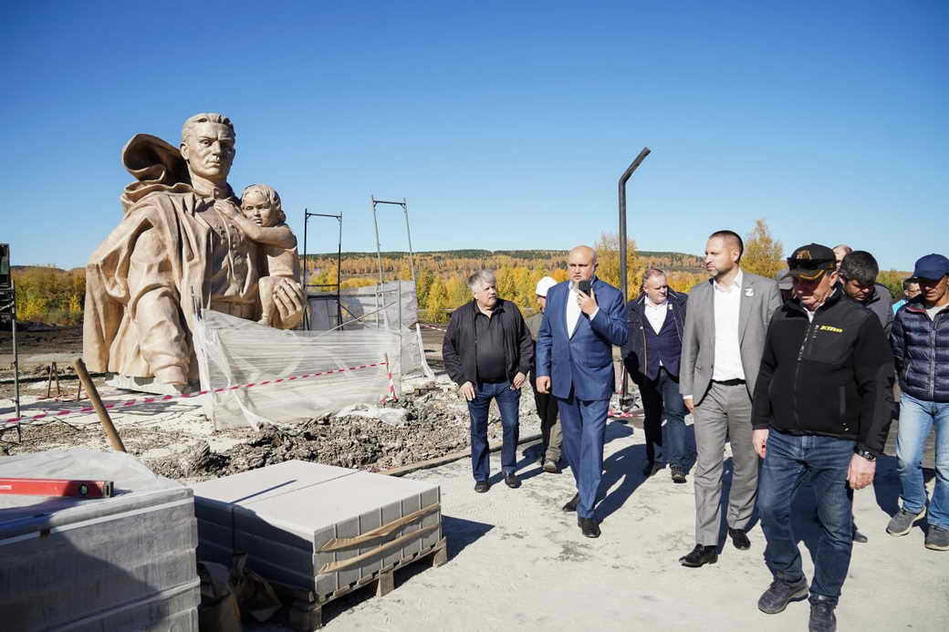 Сергей Цивилев проинспектировал ход работ по строительству мемориального комплекса Героям-сибирякам в Кемерове