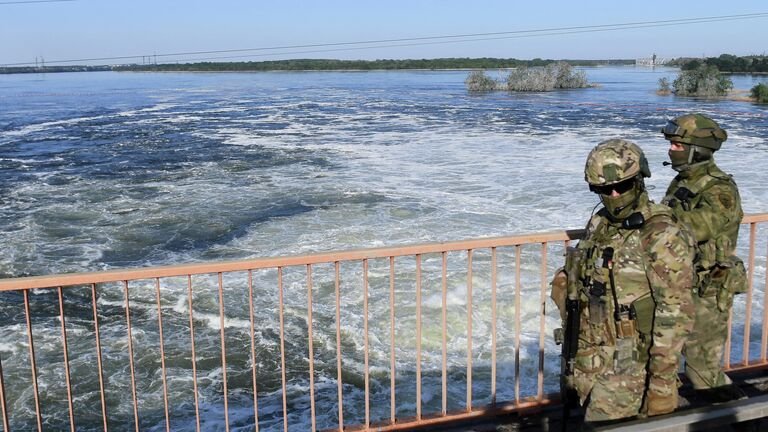 Все российские военнослужащие переправились на левый берег Днепра