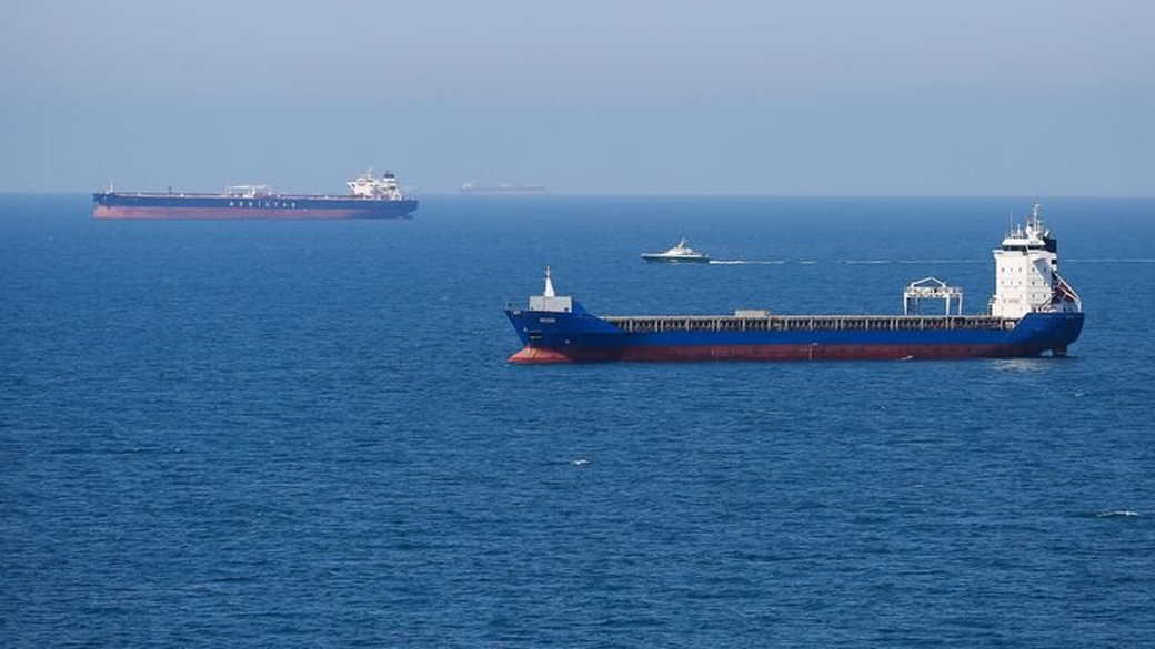 У берегов Турции возникла пробка из нефтяных танкеров из-за потолка цен