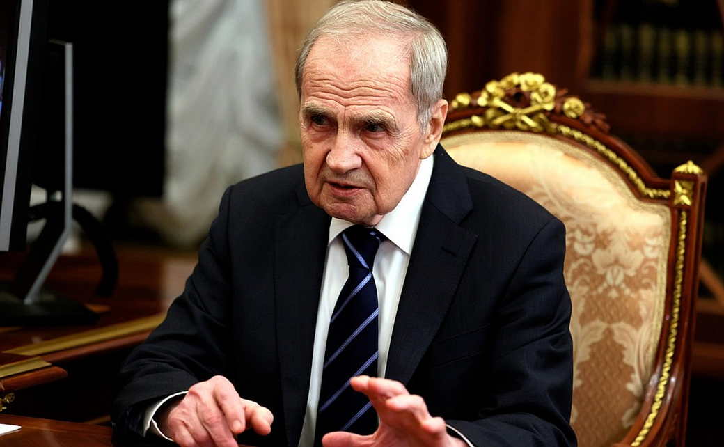 Встреча Владимира Путина с Председателем Конституционного Суда Валерием Зорькиным Встреча Владимира Путина с Председателем Конституционного Суда Валерием Зорькиным