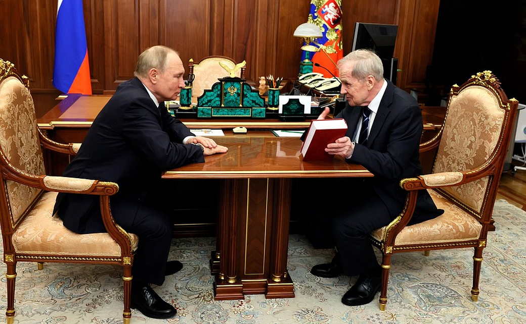 Встреча Владимира Путина с Председателем Конституционного Суда Валерием Зорькиным
