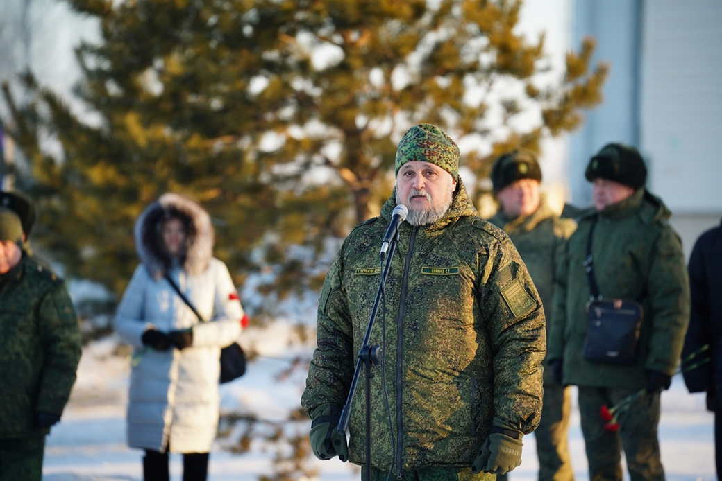 Сергей Цивилев принял участие в памятном митинге в Юрге, посвященном Дню Героев Отечества