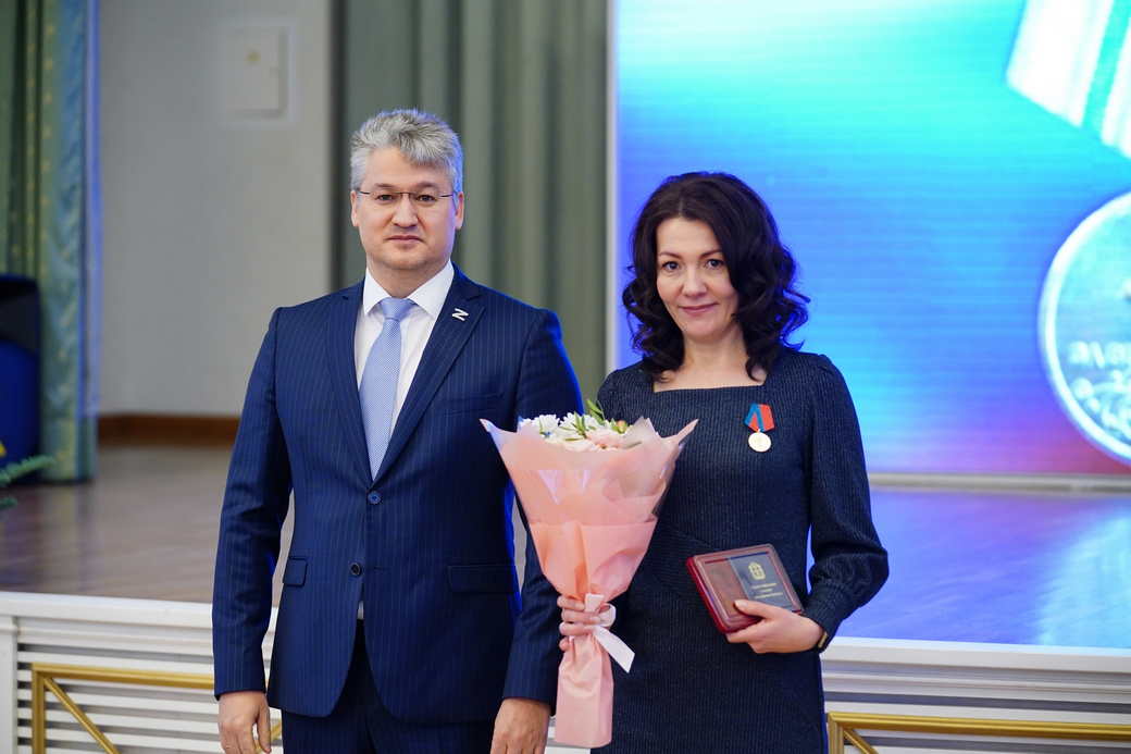 Энергетики КуZбасса получили награды к профессиональному празднику