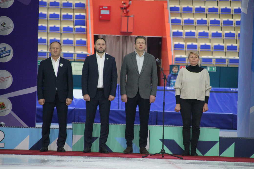 В КуZбассе стартовал чемпионат России по конькобежному спорту