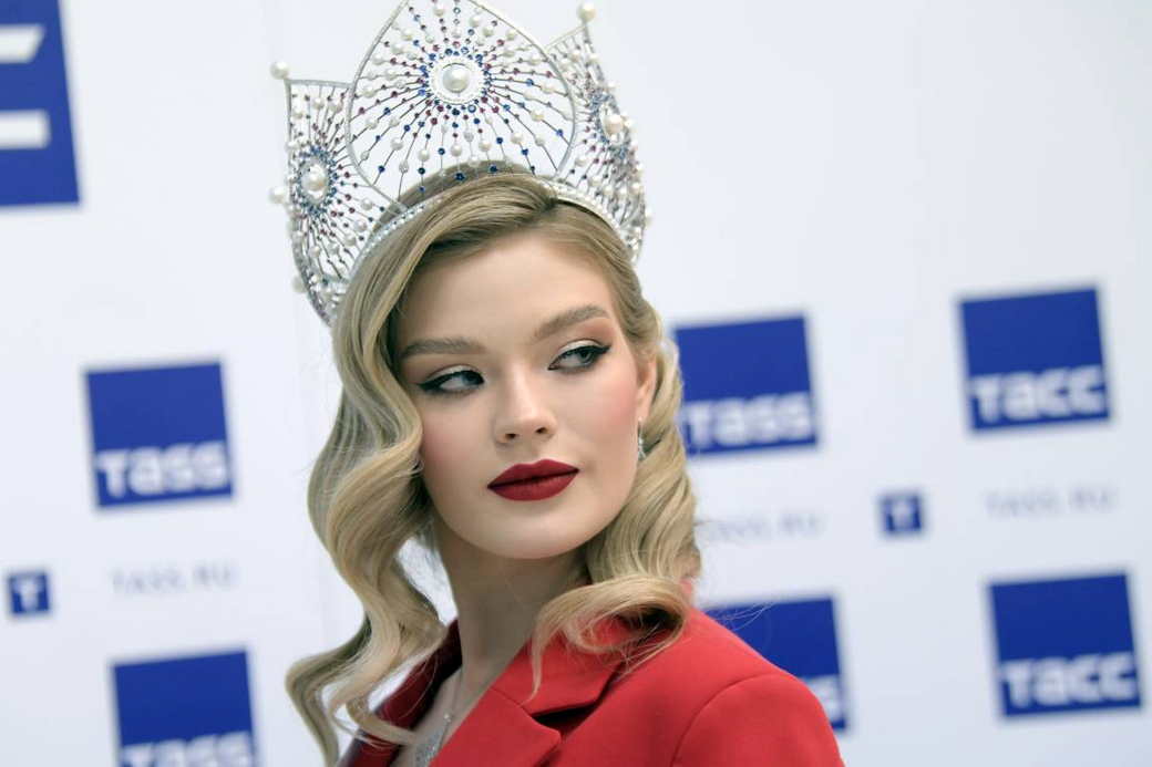 «Мисс Россия — 2022» Линникова вышла в полуфинал конкурса «Мисс Вселенная»