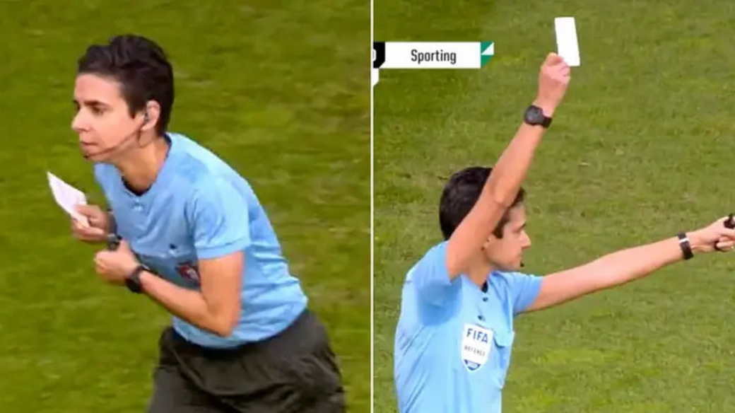 На футбольном матче впервые в истории показали белую карточку