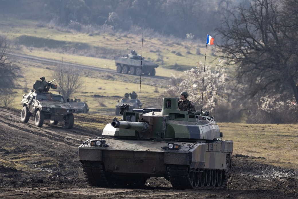 Макрон допустил поставку Украине французских танков Leclerc
