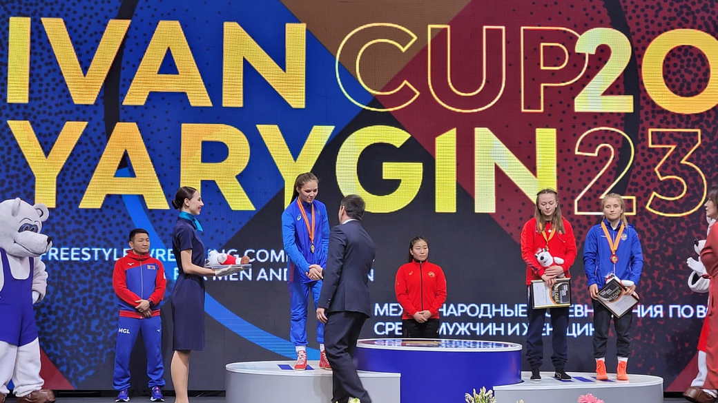 Кузбасские спортсмены завоевали 4 медали на международных соревнованиях по вольной борьбе