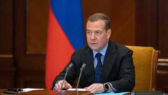 Медведев прокомментировал заявление Запада о необходимости поражения России Медведев прокомментировал заявление Запада о необходимости поражения России
