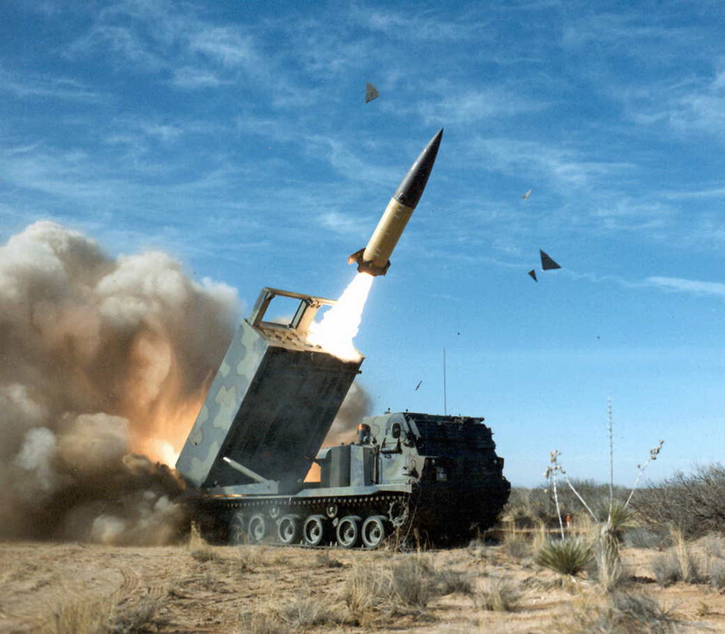 Ракета или бомба: что известно о боеприпасах GDLSB для американских «Хаймарсов»