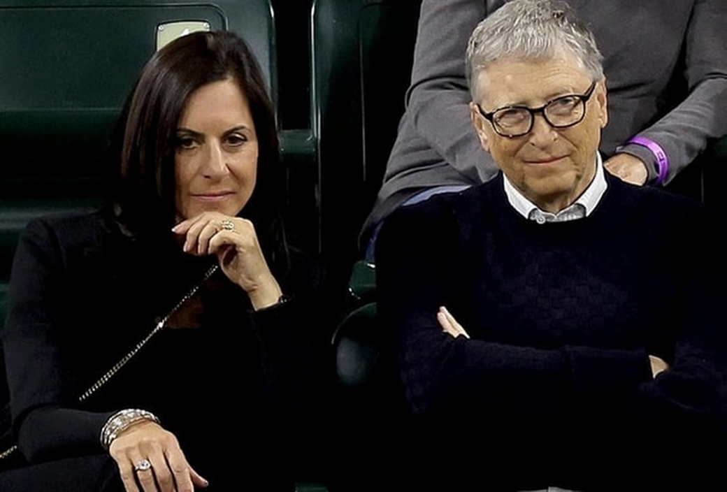СМИ: Билл Гейтс встречается с миллионершей Полой Херд