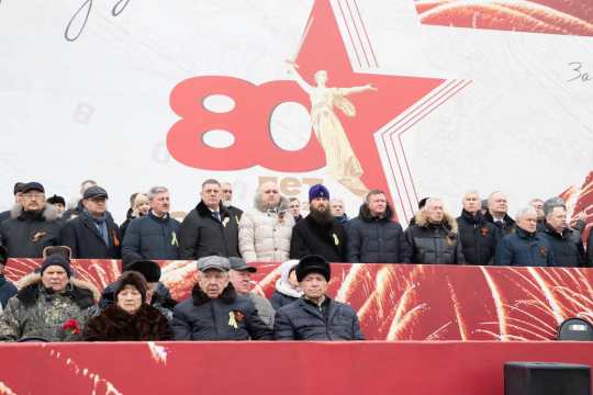 Сергей Цивилев принимает участие в торжествах, посвященных 80-летию победы в Сталинградской битве Сергей Цивилев принимает участие в торжествах, посвященных 80-летию победы в Сталинградской битве