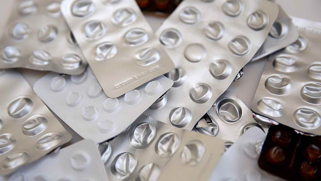 Госдума приняла поправки об отмене декриминализации ввоза одобренных ВОЗ лекарств