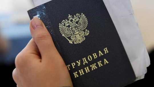 Можно ли взять оплачиваемый отпуск во время сезонной работы?