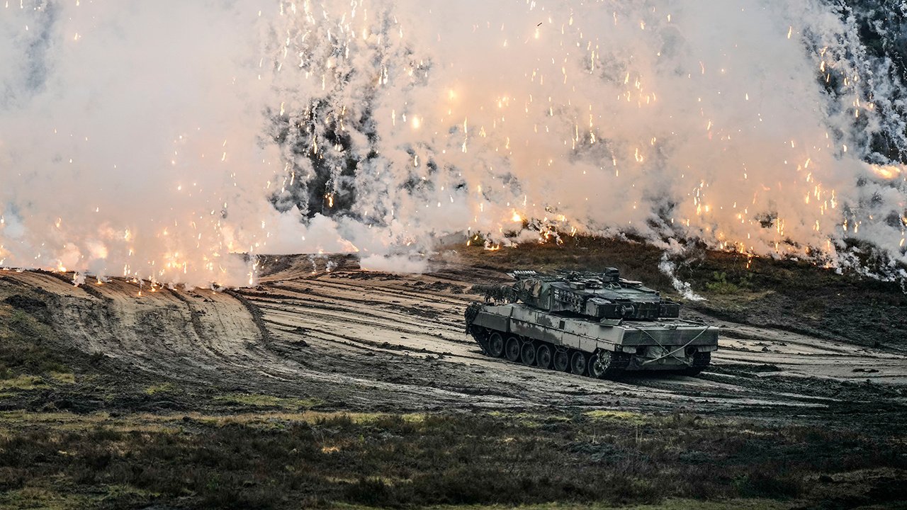 В Кремле положительно оценили идею артистов платить за подбитые танки
