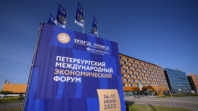 Председатель Совета МАСС Сергей Цивилев заключил на ПМЭФ-2023 соглашение о модернизации систем освещения в СФО